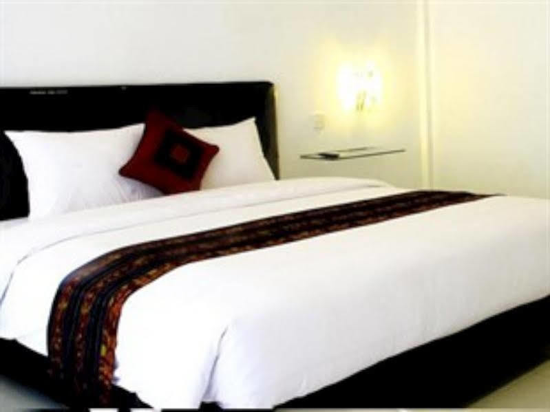 U House Seminyak Hotell Kerobokan Eksteriør bilde