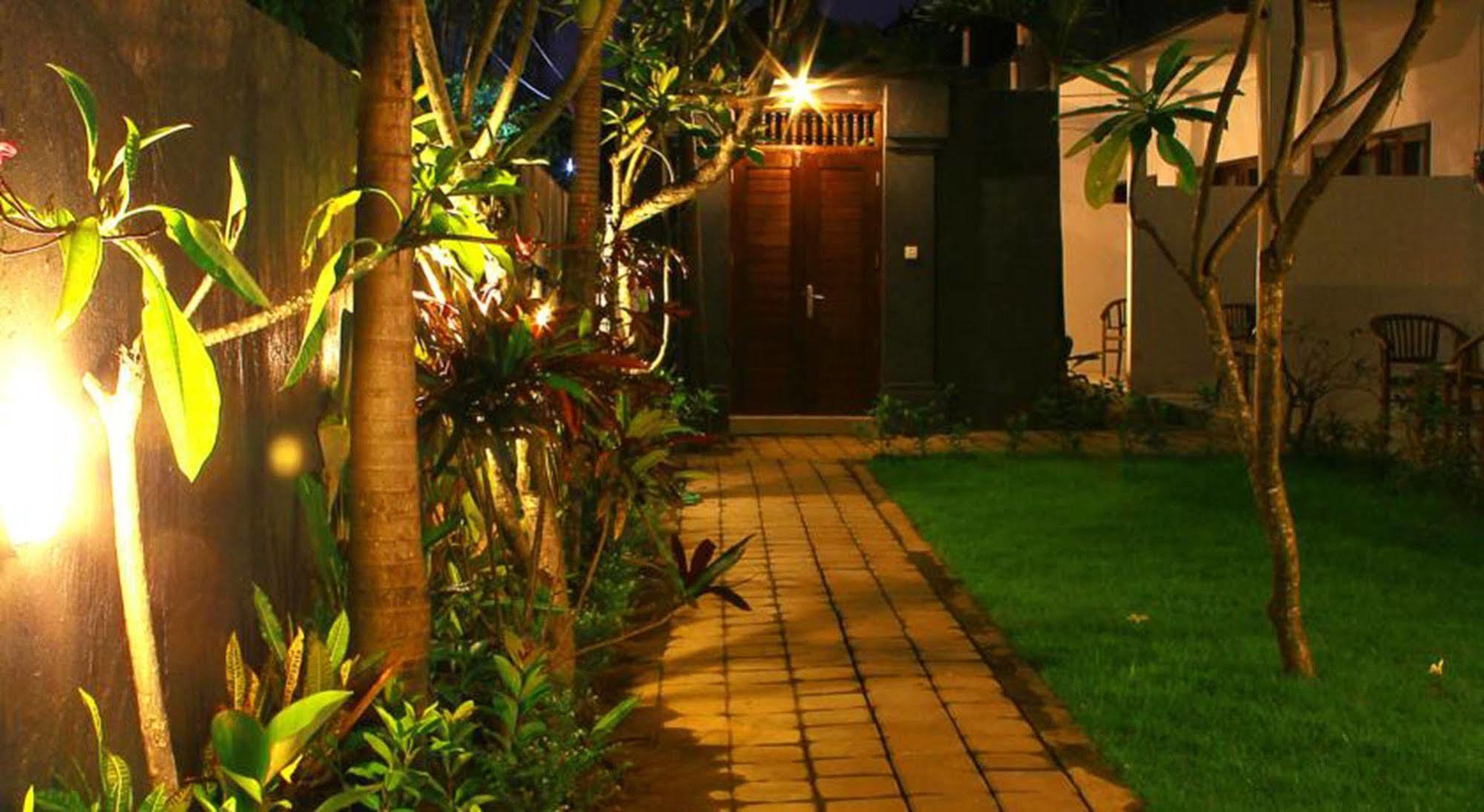 U House Seminyak Hotell Kerobokan Eksteriør bilde